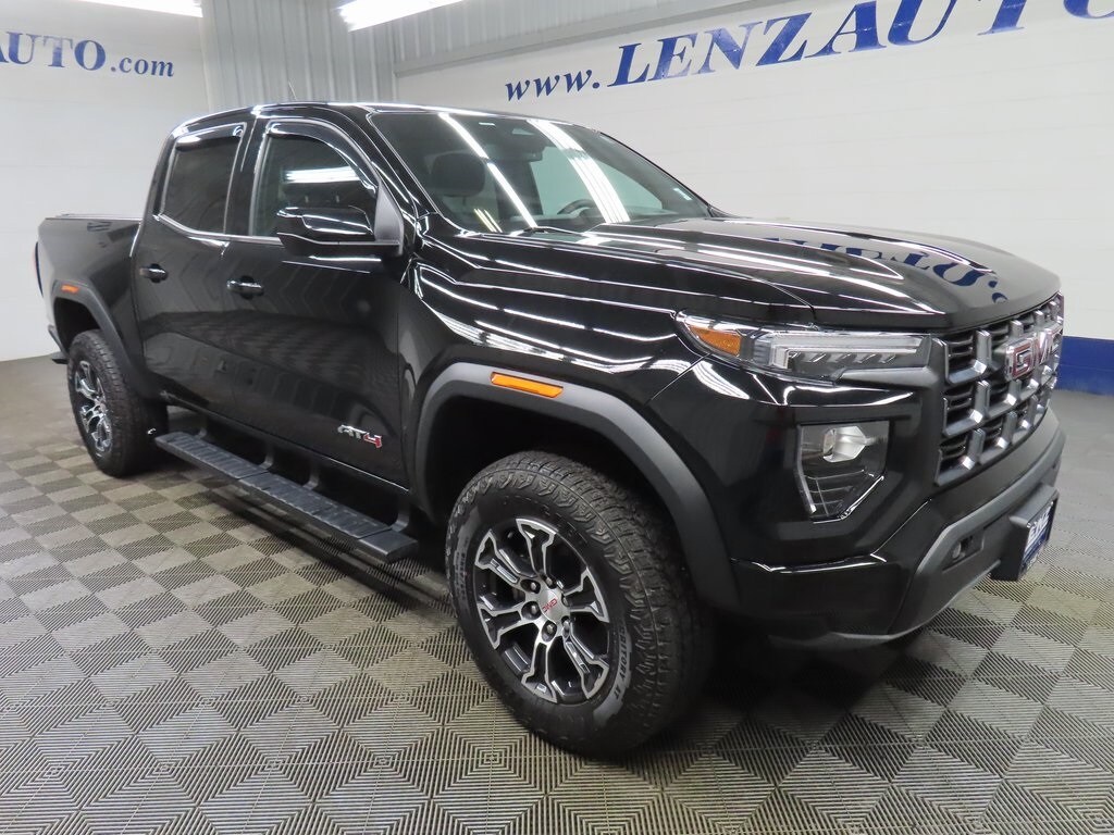 2024 Gmc Canyon AT4 photo 2