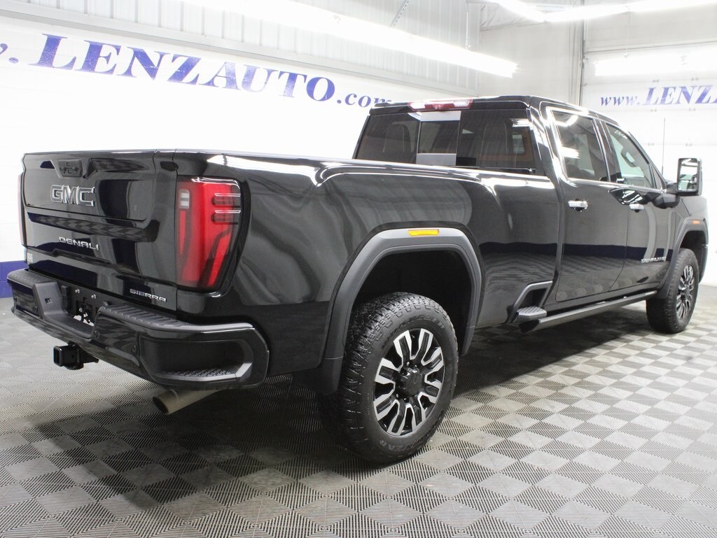 2024 Gmc Sierra Denali Ultimate photo 2