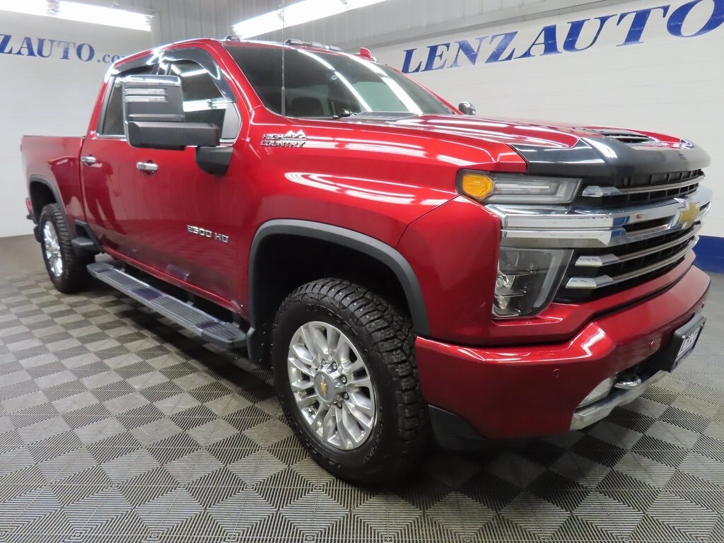 2022 Chevrolet Silverado 2500HD High Country photo 3