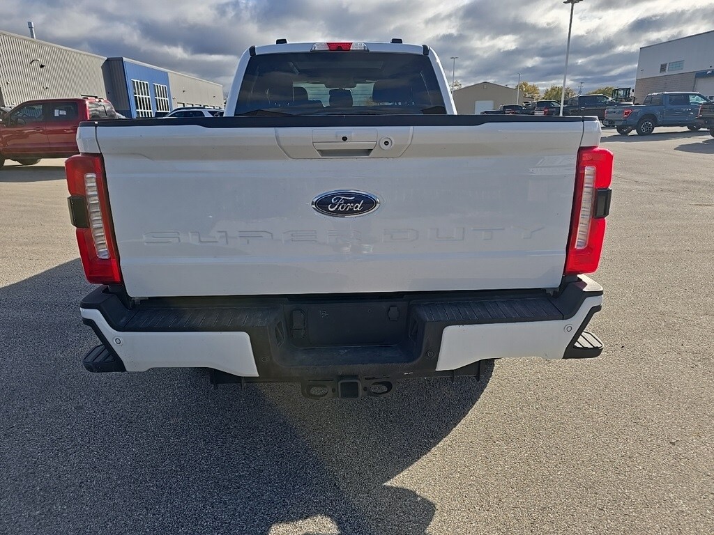 2024 Ford F-250 photo 3