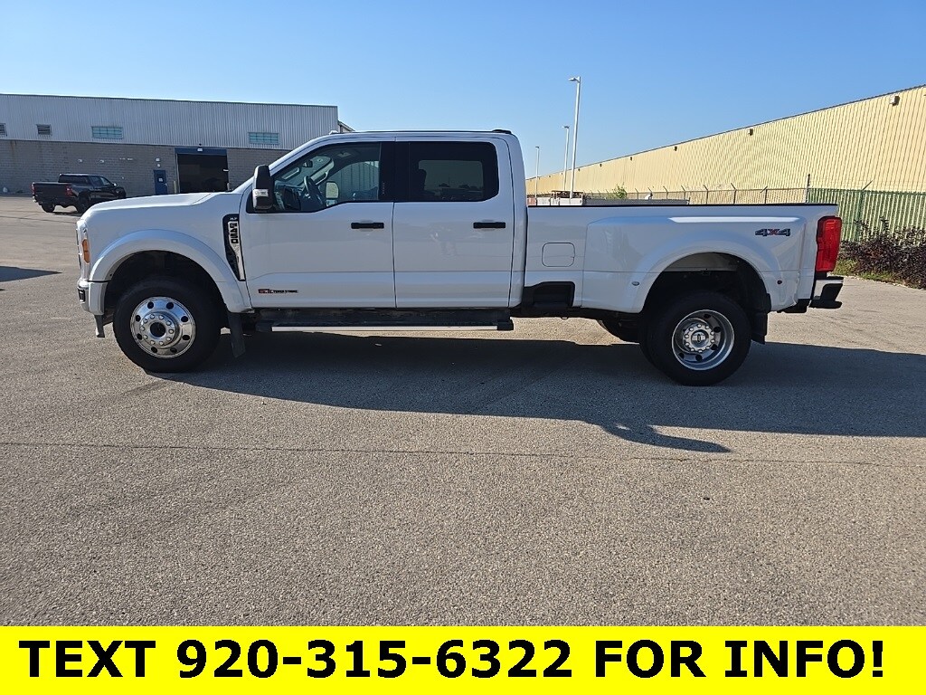 2023 Ford F-450 photo 3