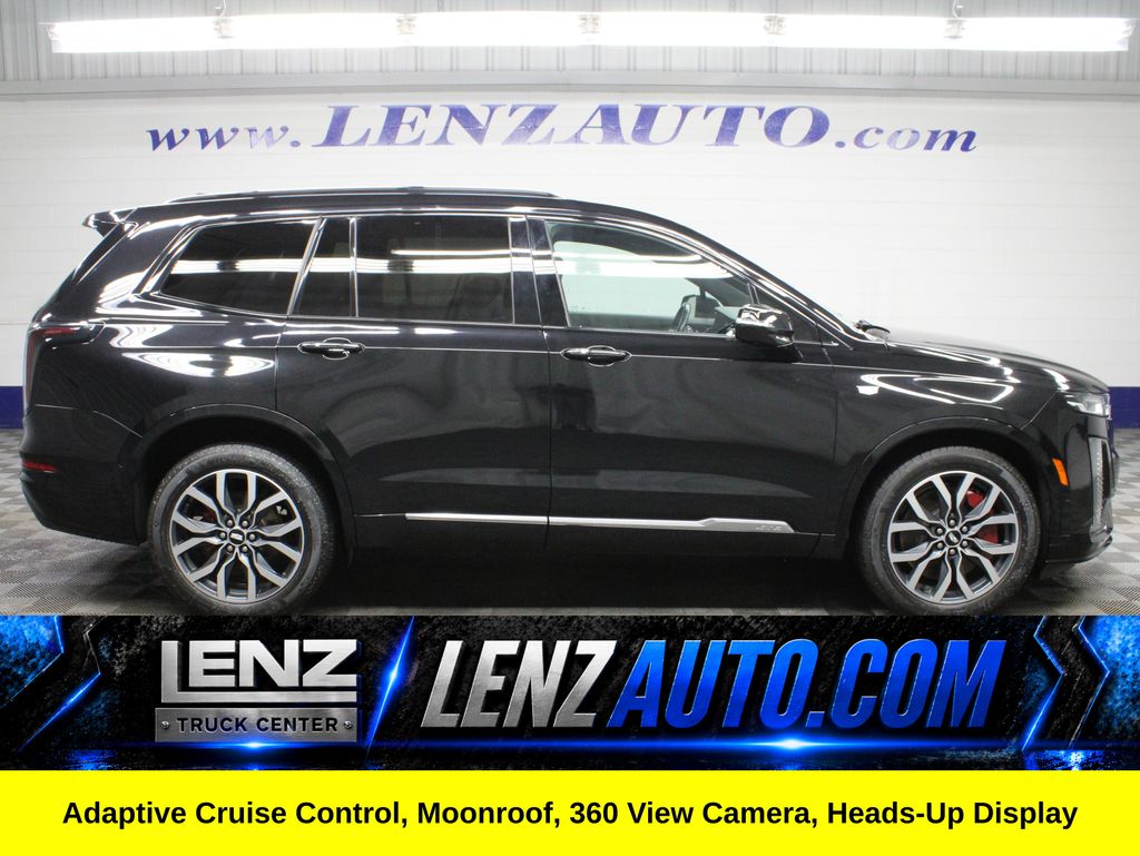  Cadillac XT6