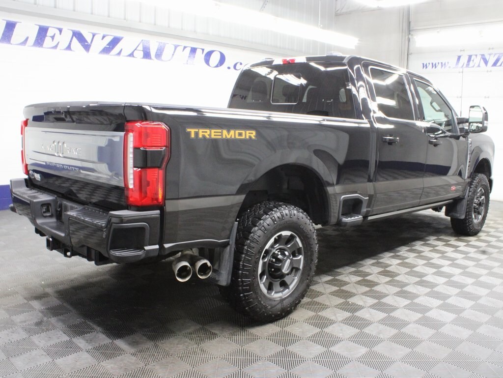 2024 Ford F-250 photo 2