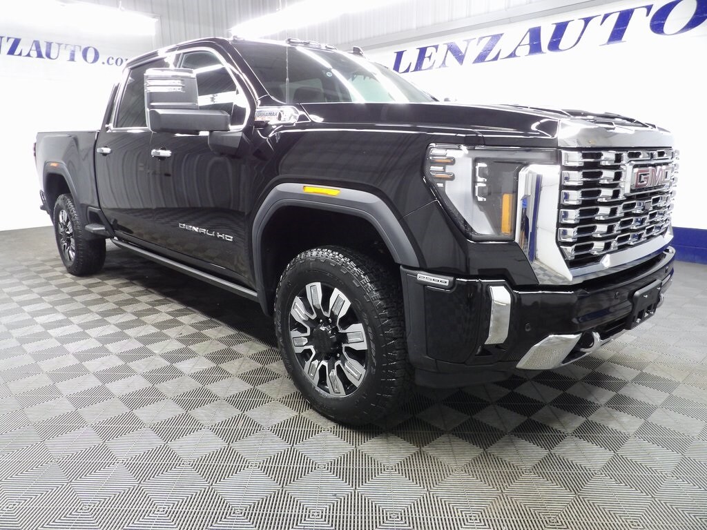 2025 Gmc Sierra HD Denali photo 3