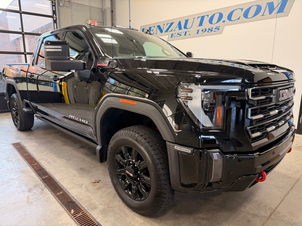 Used 2024 GMC Sierra 2500HD 4x4 Crew Cab AT4 Truck