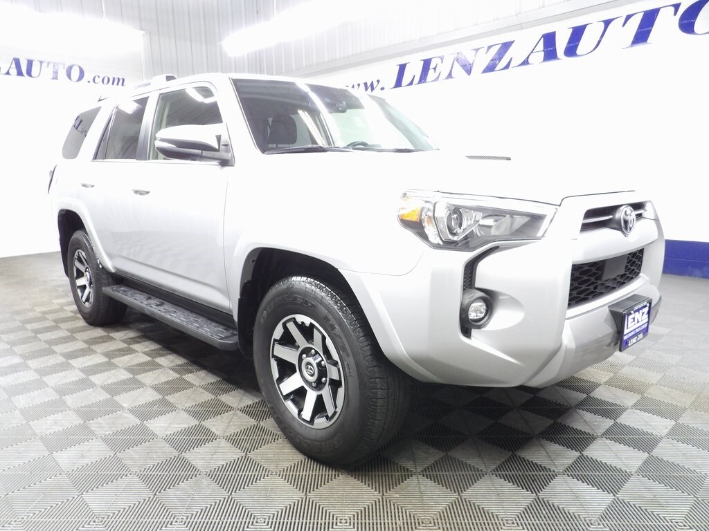 2024 Toyota 4Runner TRD Off-Road Premium 4WD photo 3