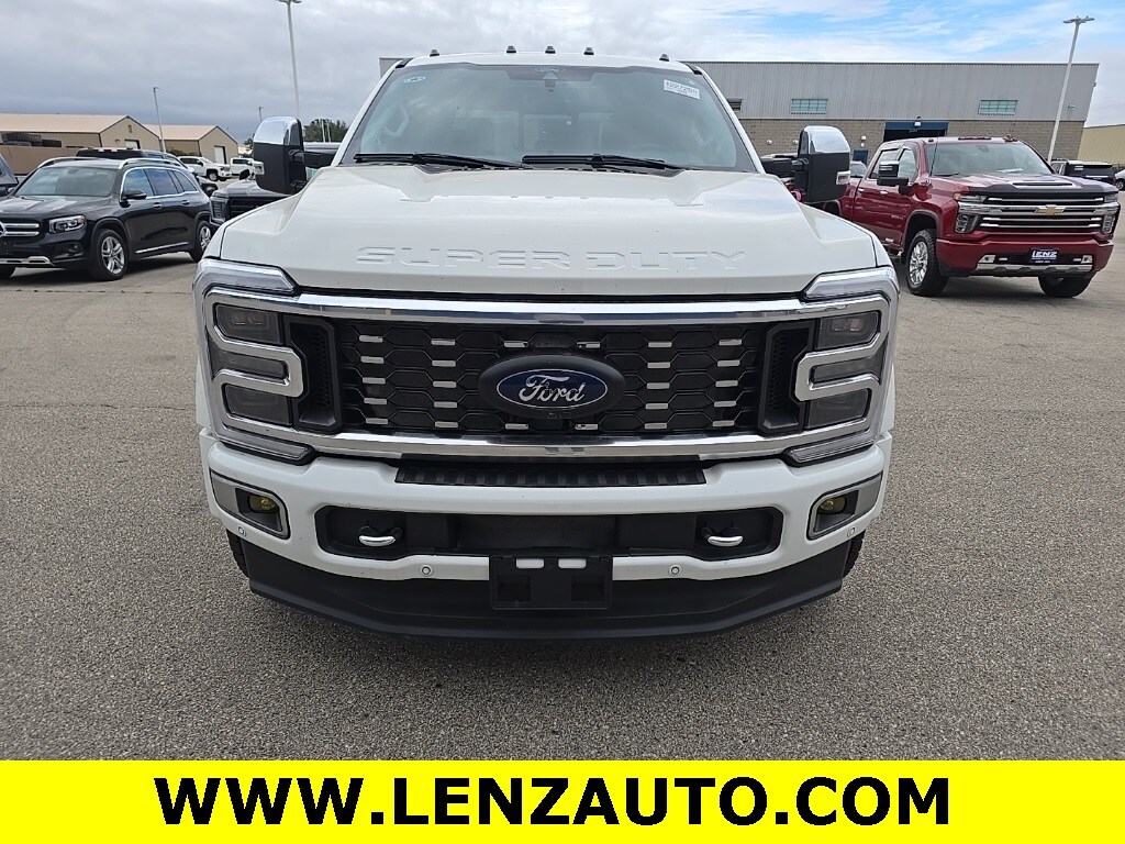 2024 Ford F-450 photo 2