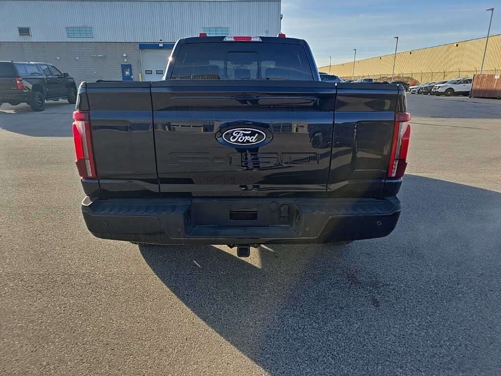 2025 Ford F-150 Lariat photo 4