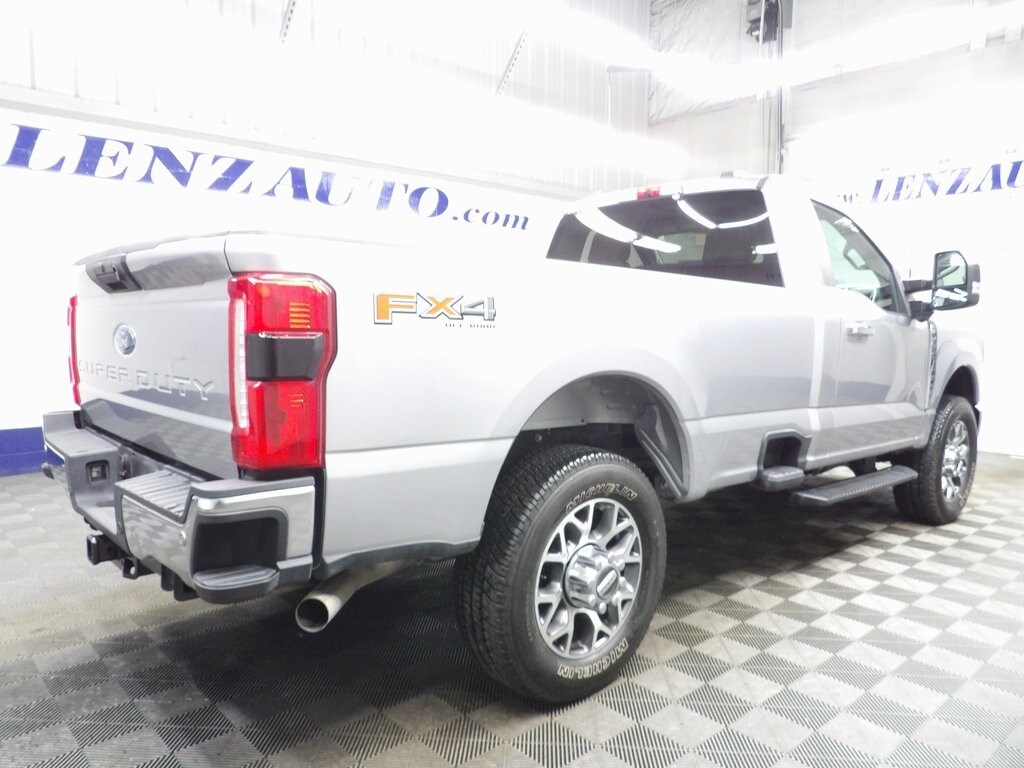 2023 Ford F-350 photo 4