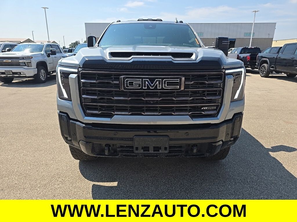Used 2026 GMC Sierra 2500HD 4x4 Crew Cab AT4X Truck