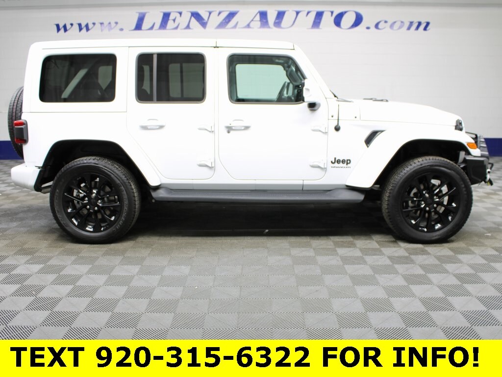 2023 Jeep Wrangler Unlimited High Altitude photo 2