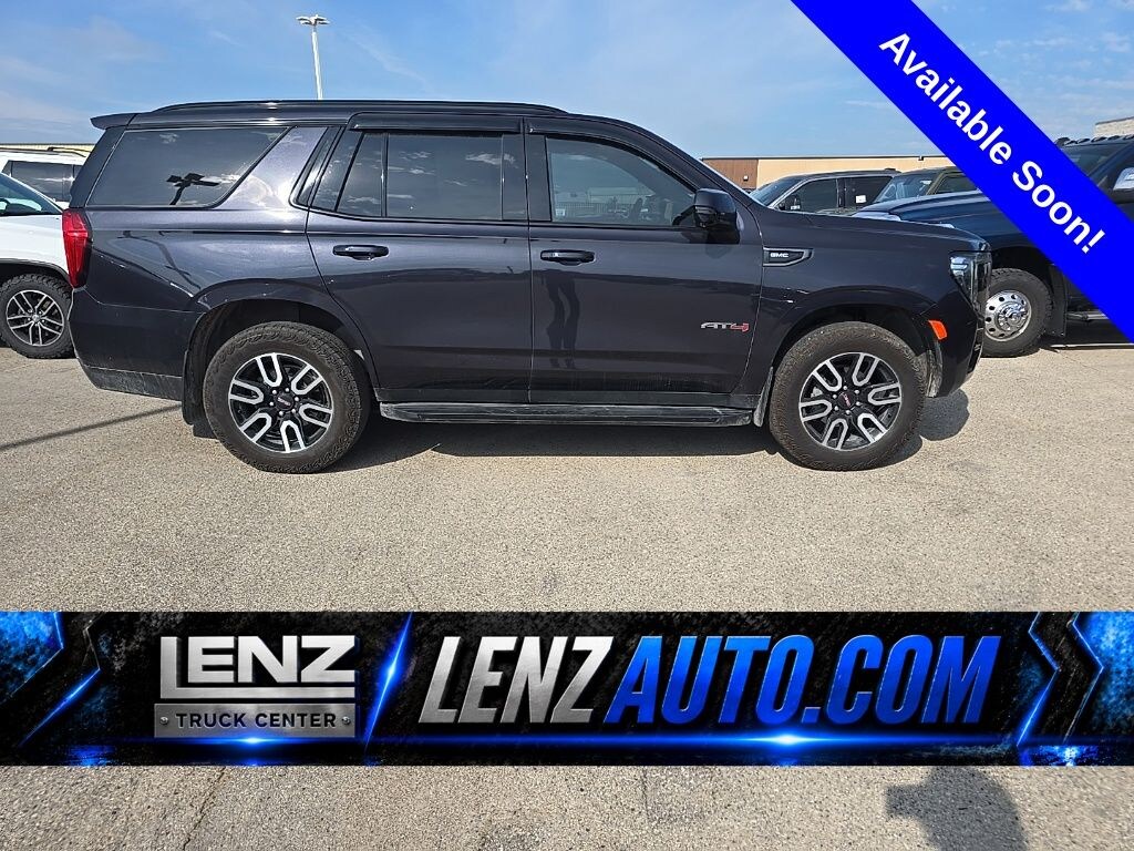 Used 2024 GMC Yukon AT4 4WD SUV