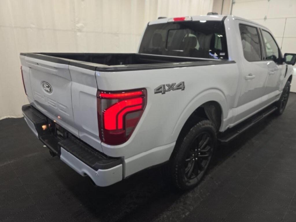 2025 Ford F-150 Lariat photo 2