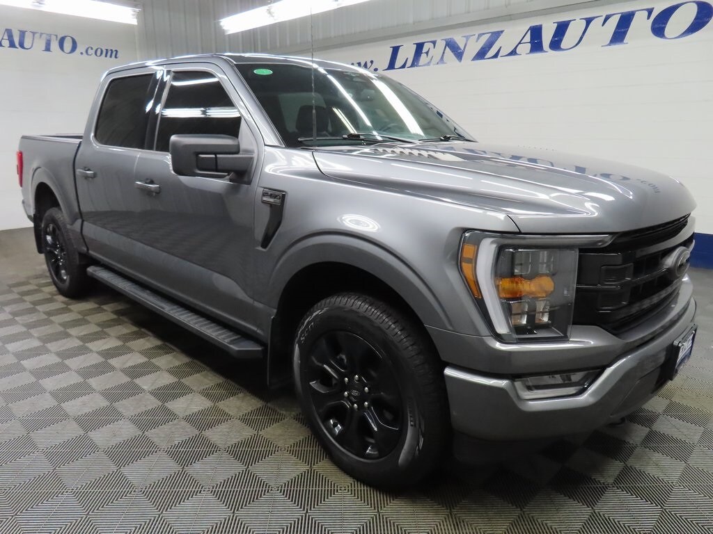 2023 Ford F-150 XLT photo 3