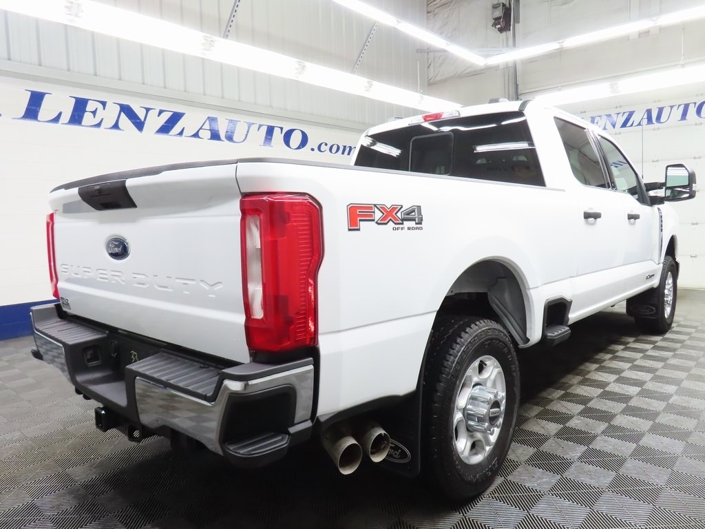 Used 2025 Ford F-350SD 4x4 Crew Cab XLT SRW Truck