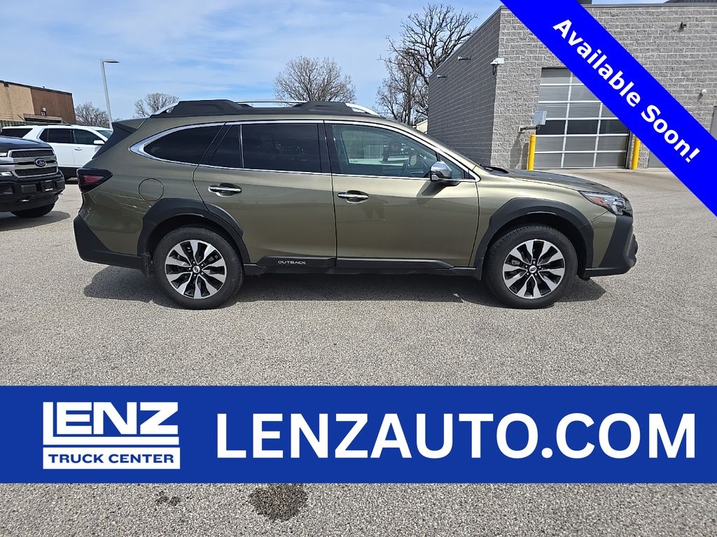 2023 Subaru Outback Touring's photo