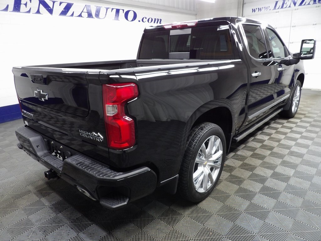 2024 Chevrolet Silverado High Country photo 4
