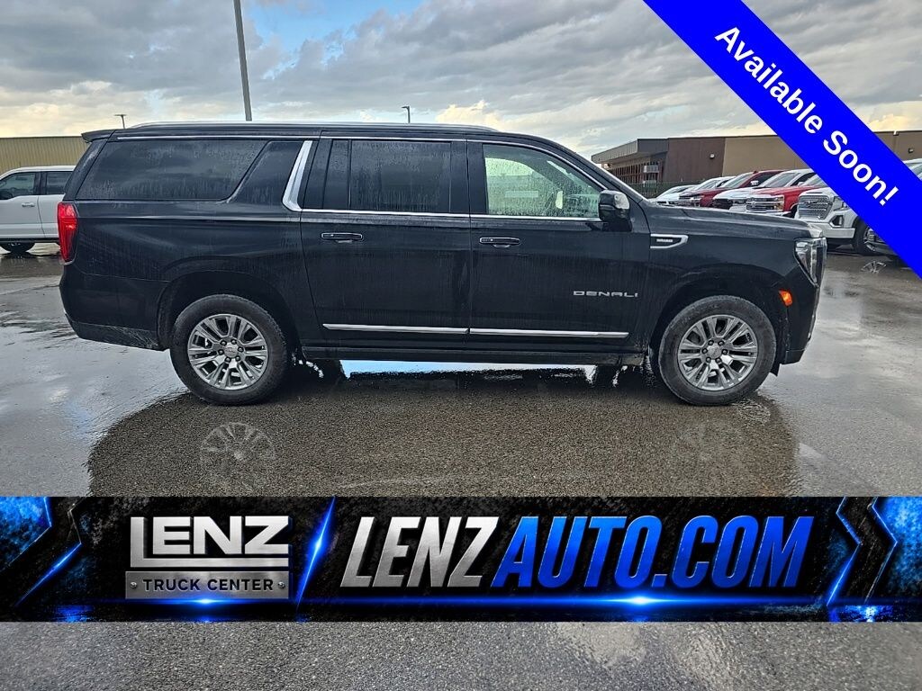 Used 2023 GMC Yukon XL Denali 4WD SUV