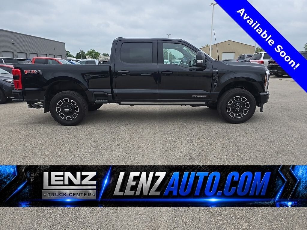 Used 2026 Ford F-250SD 4x4 Crew Cab Platinum Truck