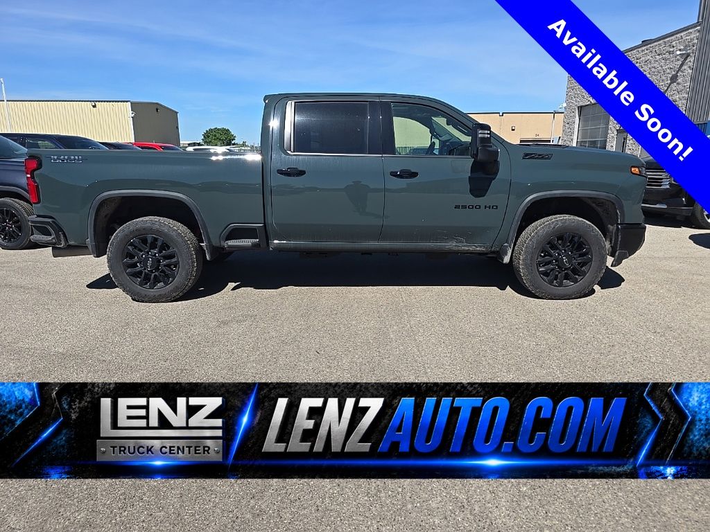 2026 Chevrolet Silverado HD LTZ 4WD Crew Cab Standard Box's photo