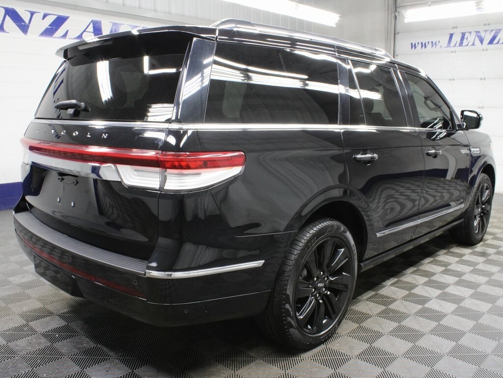 2023 Lincoln Navigator Reserve photo 4