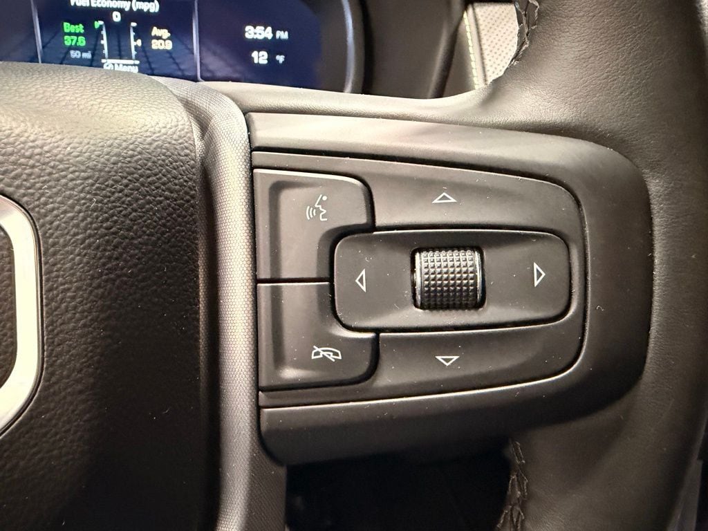 2023 GMC Yukon SLT - Photo 37