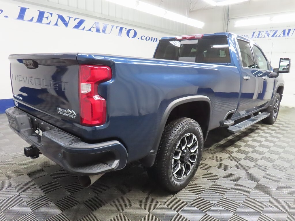 2023 Chevrolet Silverado 2500HD High Country photo 4