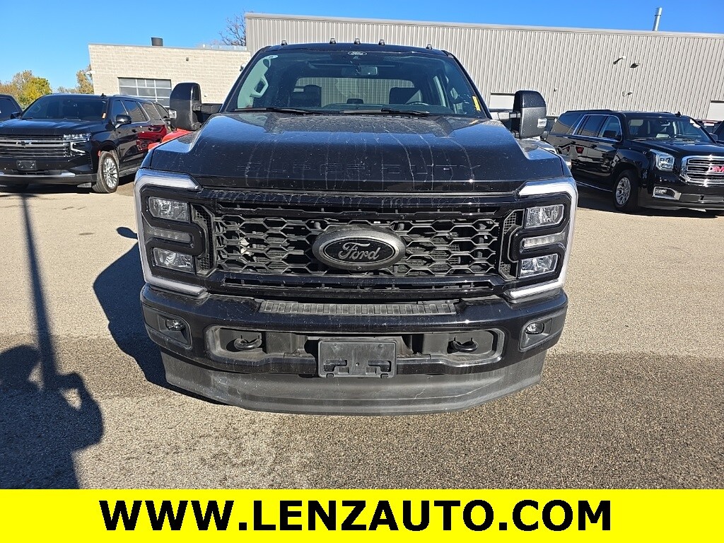 2025 Ford F-250 photo 2