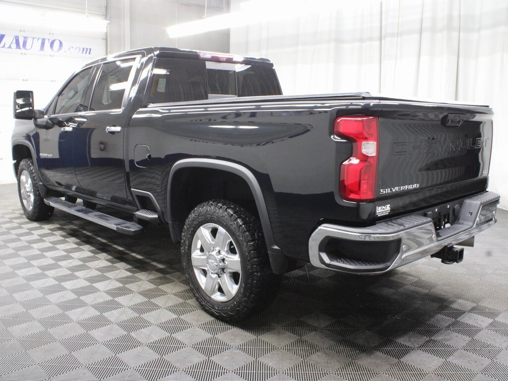 2020 Chevrolet Silverado 2500HD LTZ photo 3