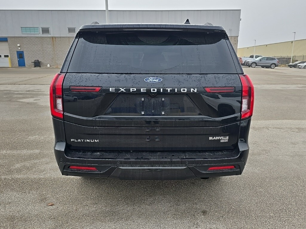 2025 Ford Expedition Platinum photo 3