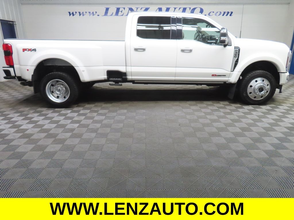 Used 2025 Ford F-450SD 4x4 Crew Cab Platinum DRW Truck