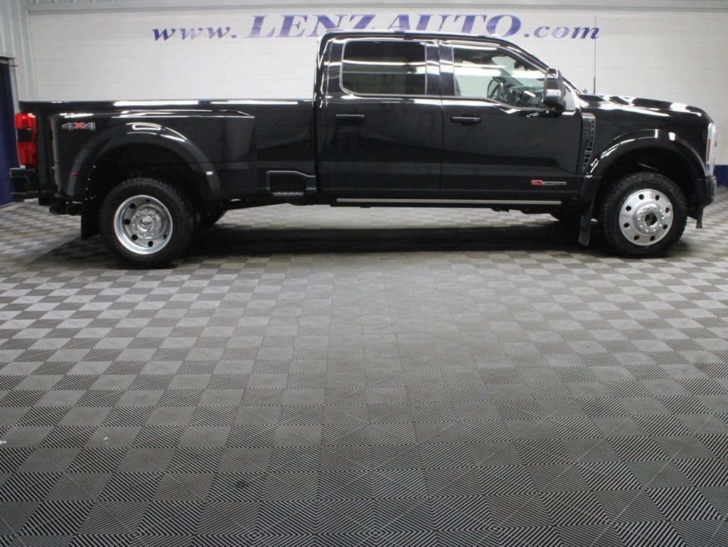 Used 2025 Ford F-450SD 4x4 Crew Cab Platinum DRW Truck