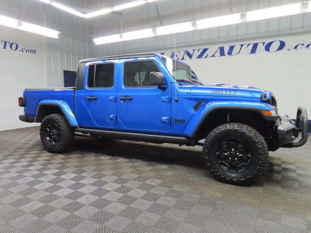 Used 2022 Jeep Gladiator 4x4 Crew Cab Willys Truck