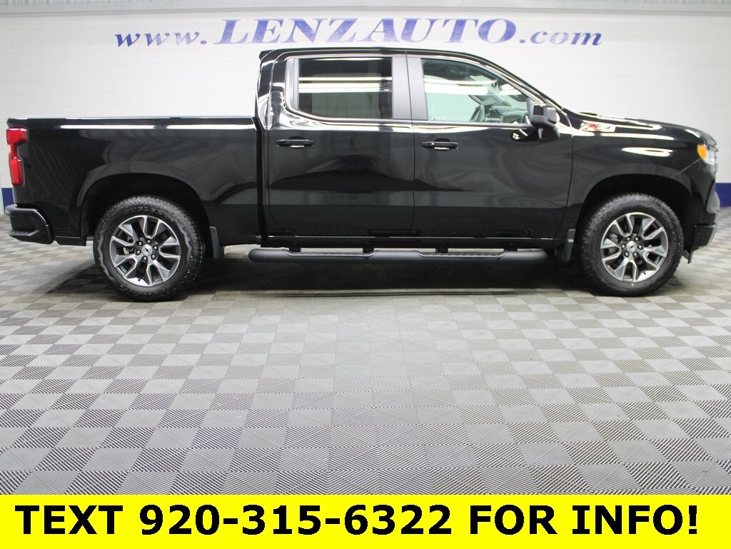 2025 Chevrolet Silverado 1500 RST photo 2