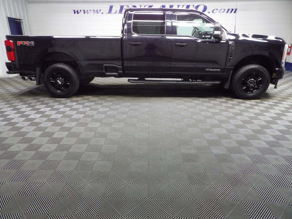 Used 2023 Ford F-250SD 4x4 Crew Cab XLT Truck