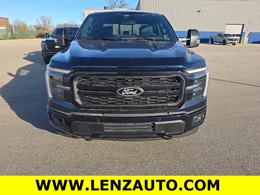 2025 Ford F-150 Lariat photo 2