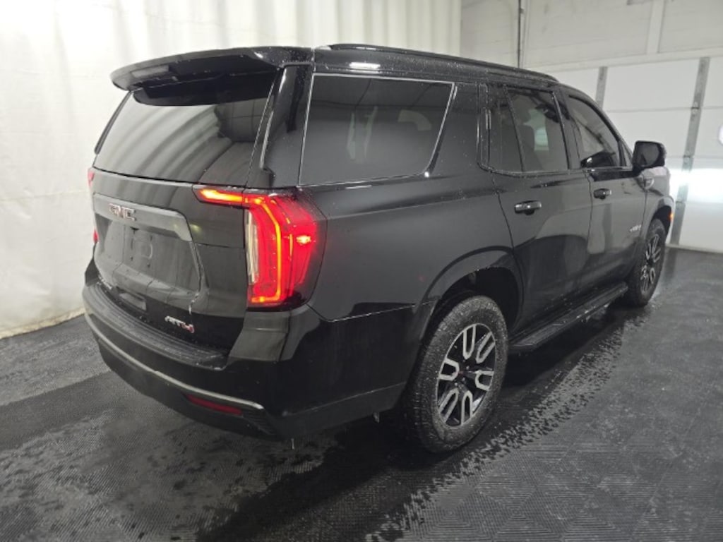 Used 2024 GMC Yukon AT4 SUV