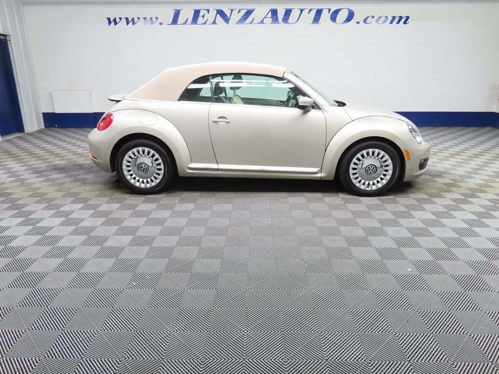 Used 2016 Volkswagen Beetle SE FWD Convertible
