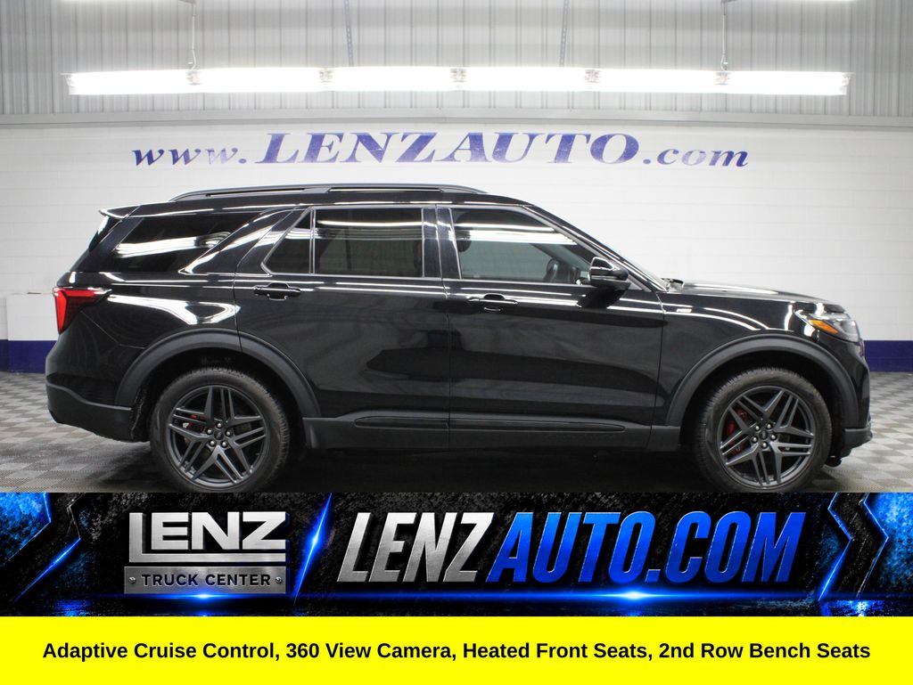 2025 Ford Explorer ST-LINE 4WD (PL535)'s photo