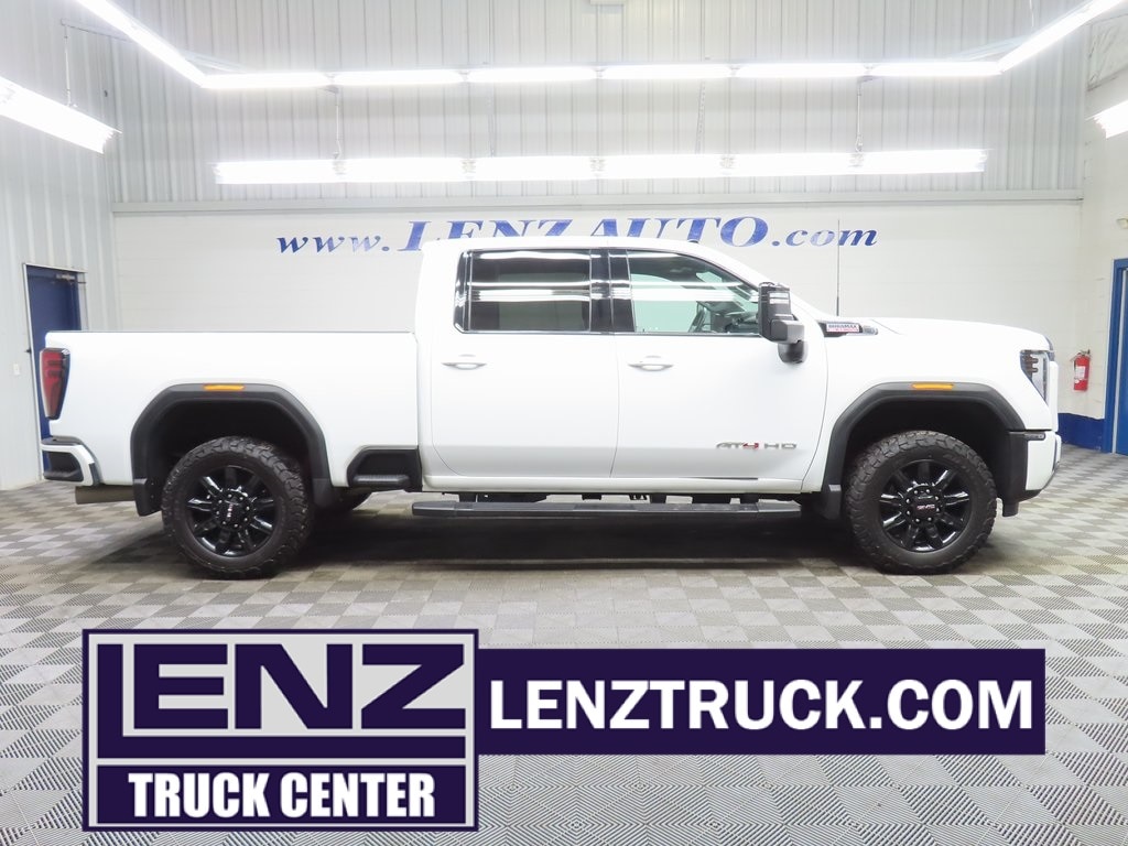 2024 GMC Sierra 2500HD AT4's photo