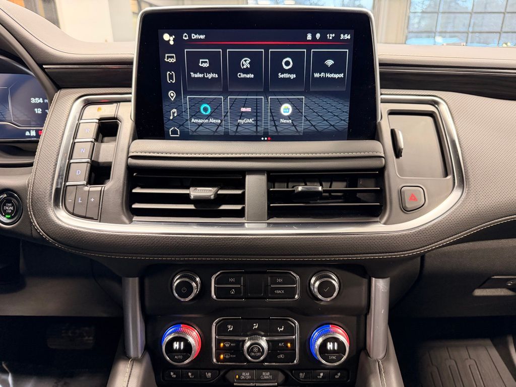 2023 GMC Yukon SLT - Photo 39