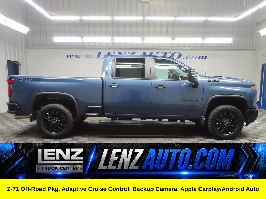 2025 Chevrolet Silverado HD Custom 4WD Crew Cab Standard Box's photo