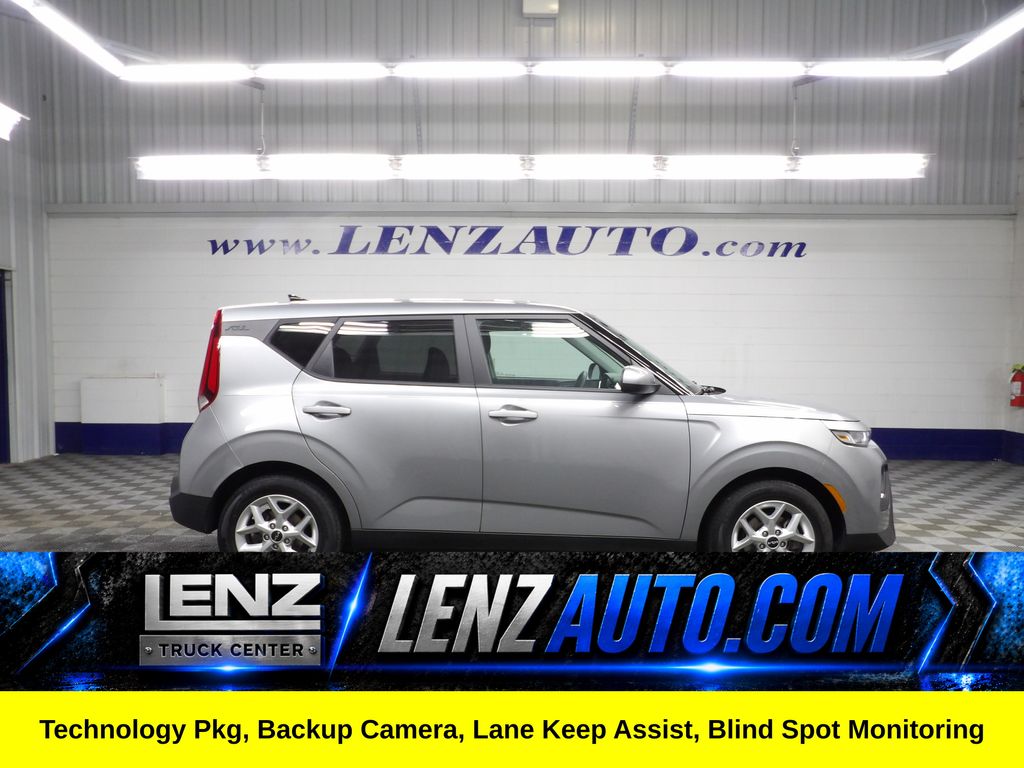 2022 Kia Soul LX