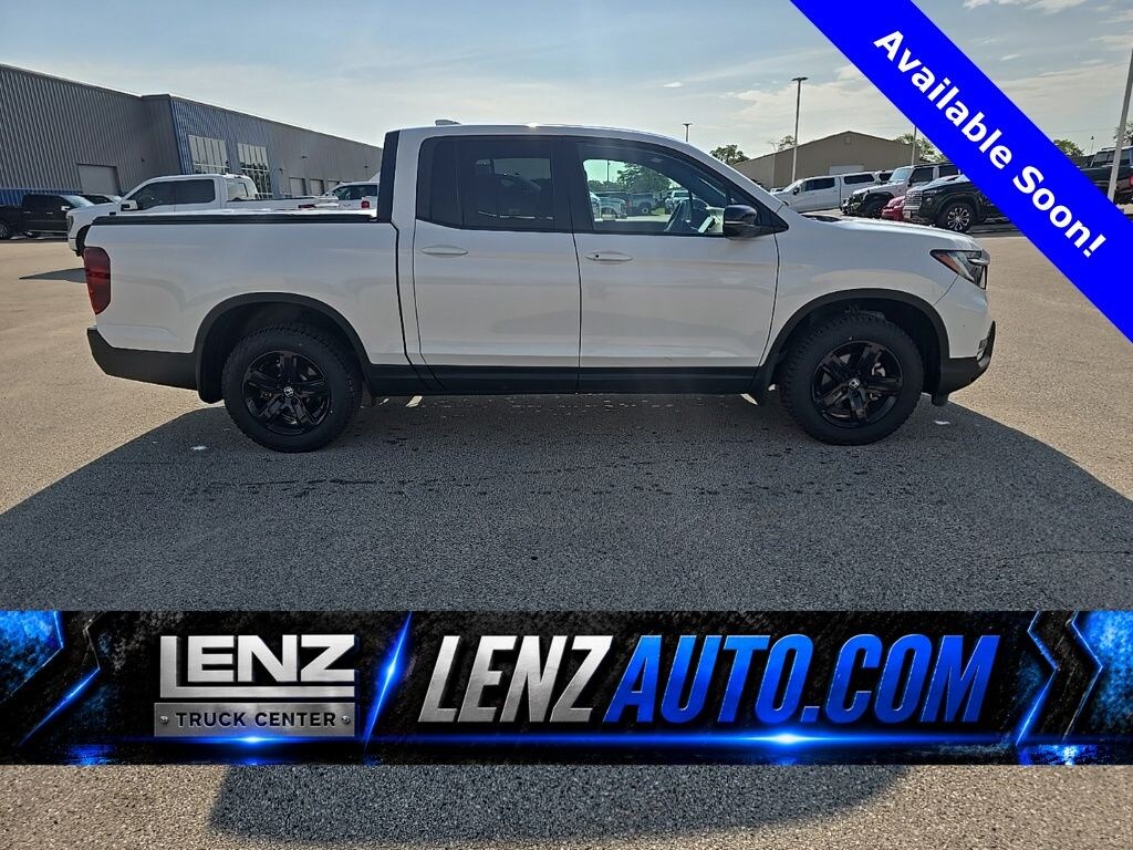 Used 2023 Honda Ridgeline AWD Crew Cab Black Edition Truck