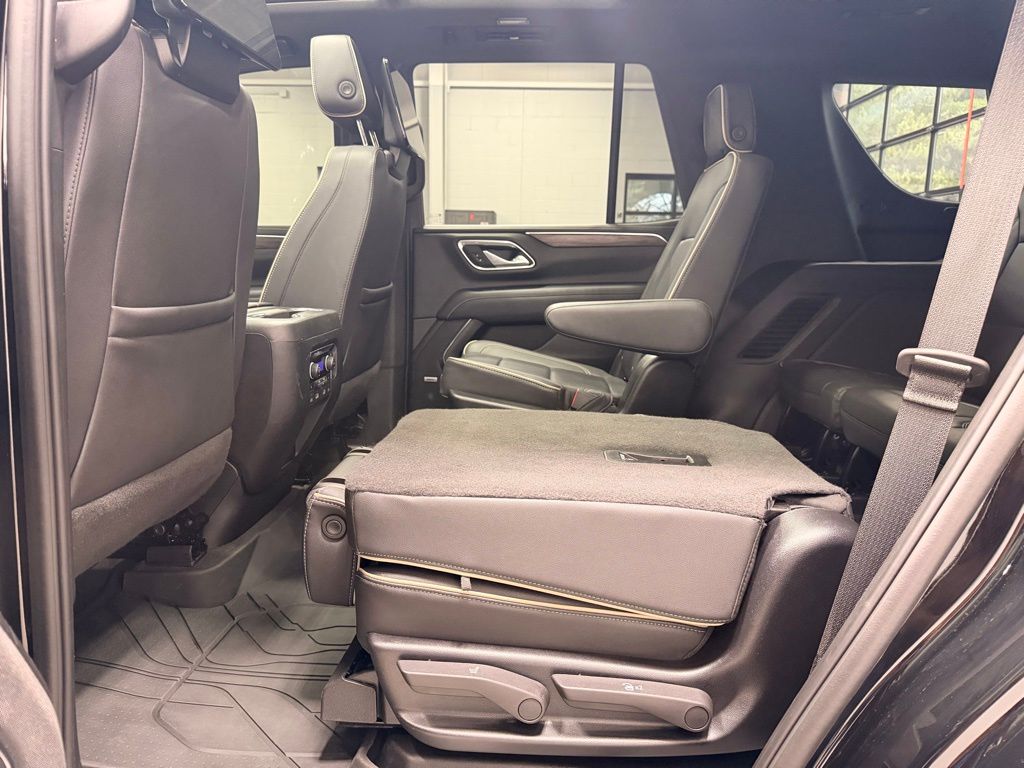 2024 Chevrolet Tahoe Premier - Photo 18