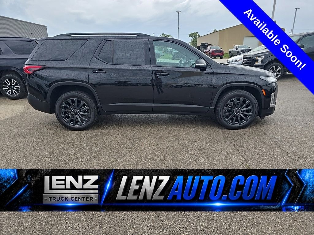 Used 2023 Chevrolet Traverse RS AWD SUV
