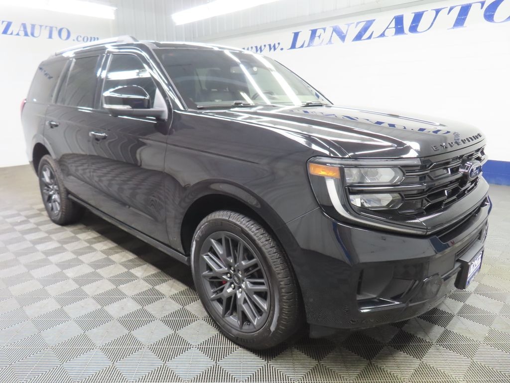 Used 2025 Ford Expedition Platinum 4WD SUV