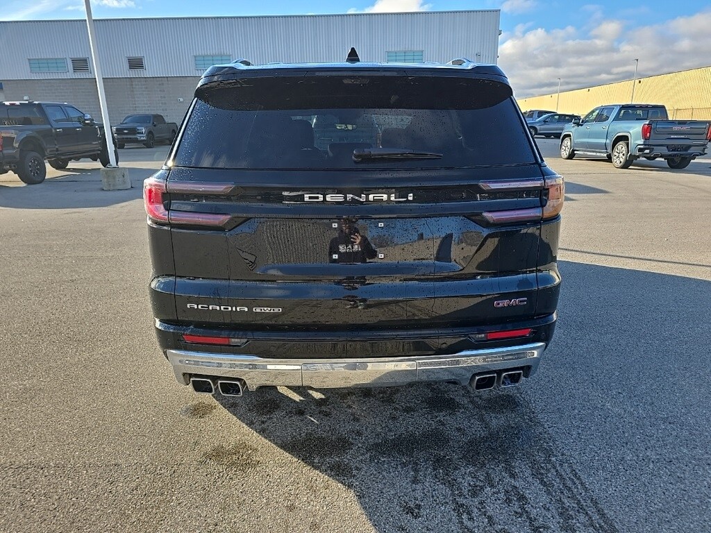 2025 Gmc Acadia Denali photo 3