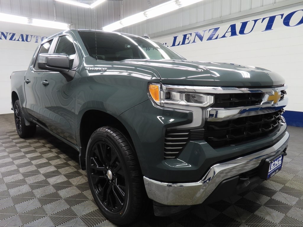 Used 2025 Chevrolet Silverado 1500 4x4 Crew Cab LT Truck