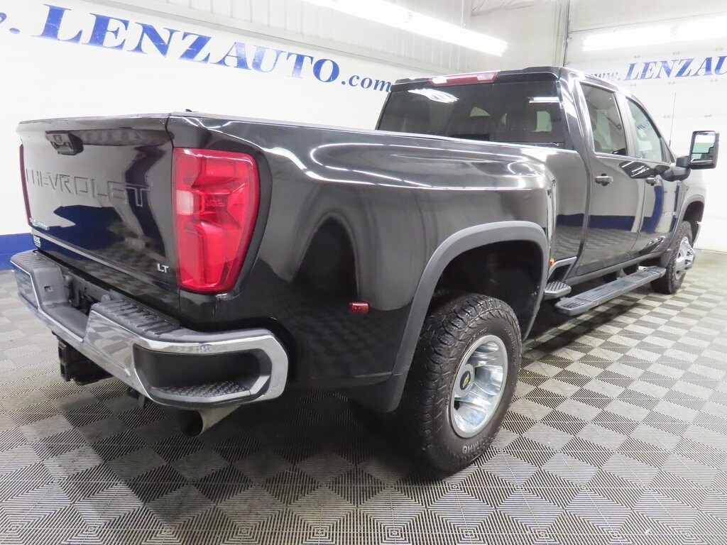 2021 Chevrolet Silverado 3500HD LT photo 3